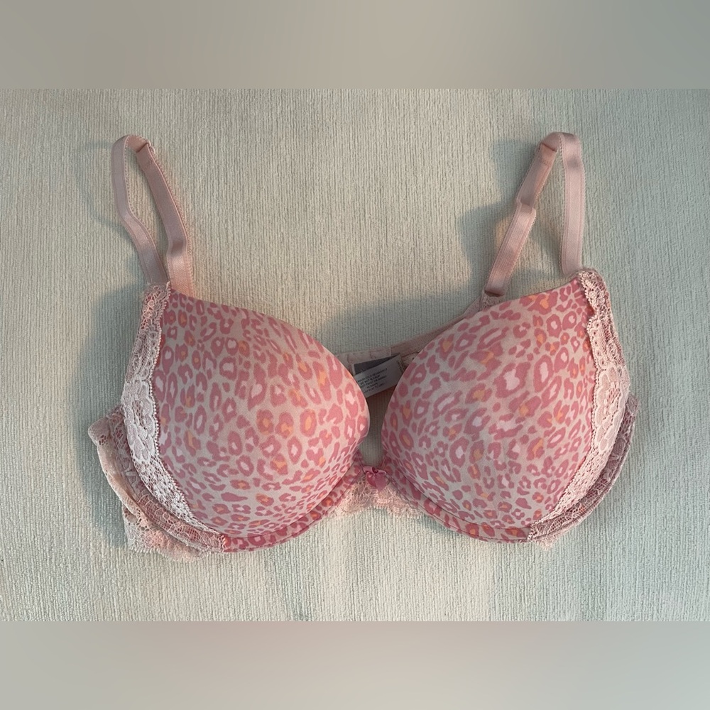 Victoria's Secret Pink Animal Print Lace Bra